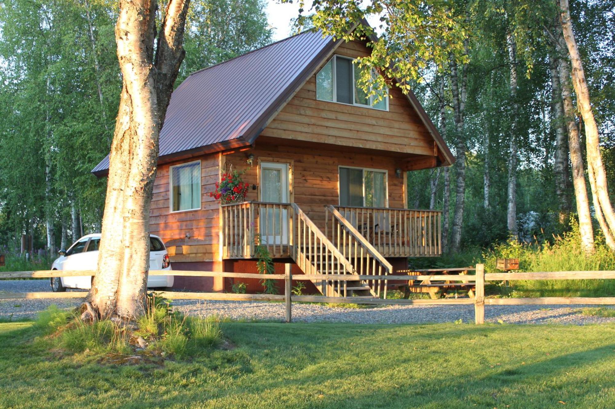 טלקטנה Susitna River Lodging, Riverside Cabins מראה חיצוני תמונה